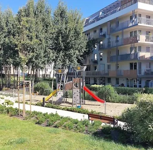 Live Like A Local Hanging Gardens גדנסק