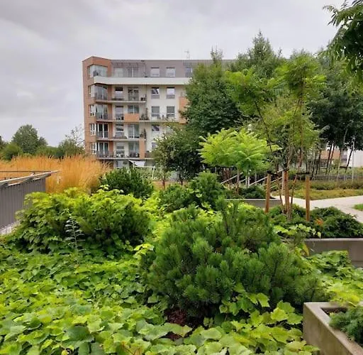 Live Like A Local Hanging Gardens *